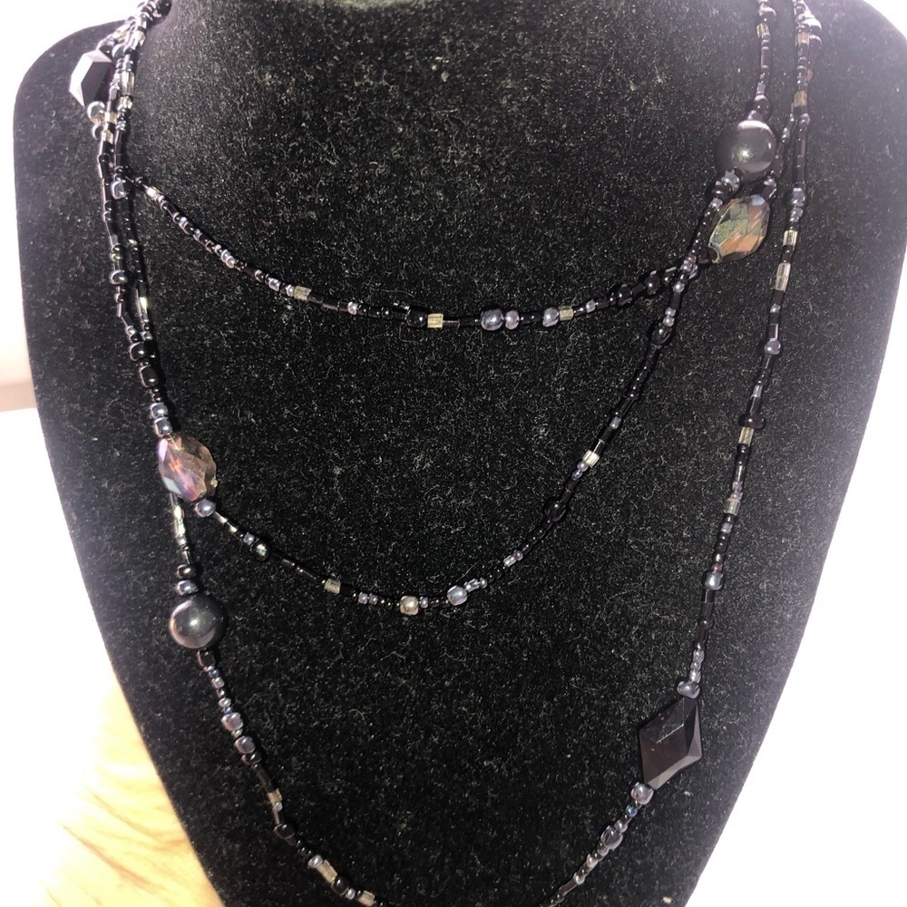Elegant Black Beaded Necklace